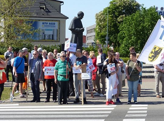 Protest w sprawie budowy drogi ekspresowej S6 19131