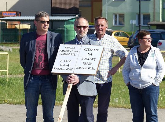 Protest w sprawie budowy drogi ekspresowej S6 19120