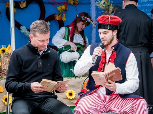 Narodowe Czytanie „Wesela” St. Wyspiańskiego 20834