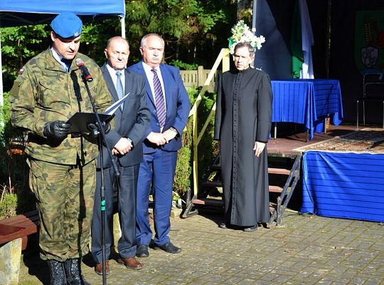 Uroczystość patriotyczno-religijna w Krępie 21107