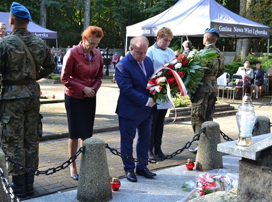 Uroczystość patriotyczno-religijna w Krępie 21112