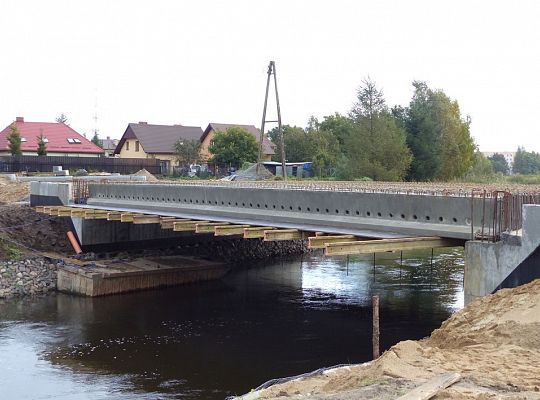 Most na Weterynaryjnej. Betonowe przęsło połączyło 21359