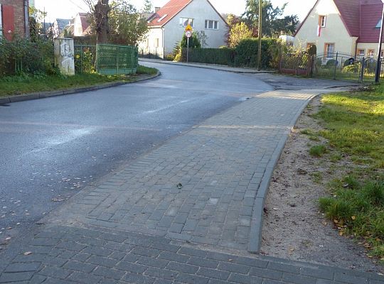 Remont 300 metrów chodnika na ulicy Kolonia 21908