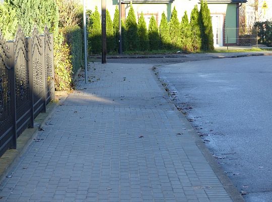 Remont 300 metrów chodnika na ulicy Kolonia 21911