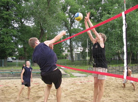 Wakacyjny Turniej Siatkówki Plażowej rozpoczęty  770