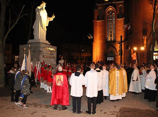 Poświecenie Figury Jezusa Chrystusa Naszego Króla 21992