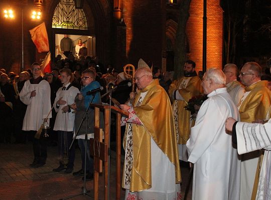 Poświecenie Figury Jezusa Chrystusa Naszego Króla 21993