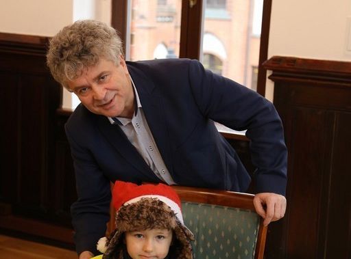 Przedszkolaki z życzeniami w Ratuszu 22395