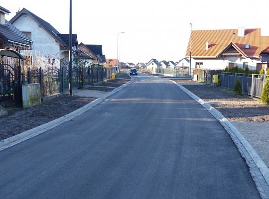 Kanalizacja deszczowa i nowy asfalt na 22432