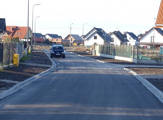 Kanalizacja deszczowa i nowy asfalt na 22433