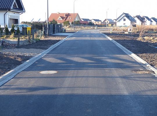 Kanalizacja deszczowa i nowy asfalt na 22436