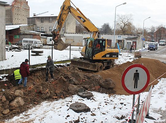 Wykopy na Waryńskiego w ramach projektu „Skarby 22770