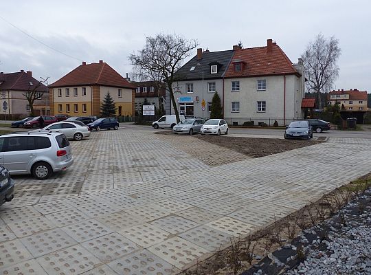 35 utwardzonych miejsc parkingowych na Tczewskiej 22919