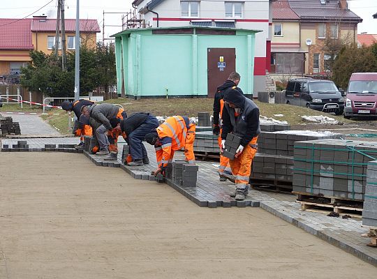 Budowa drogi i parkingu przy ulicy Kasztanowej 23226