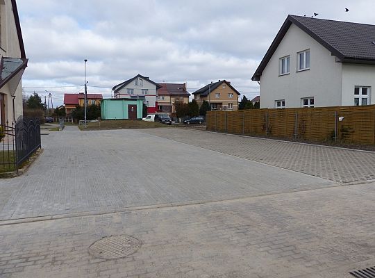Nowy parking i droga dojazdowa przy ul. 23439