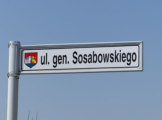 Szarych Szeregów i gen. Sosabowskiego z asfaltem. 23740