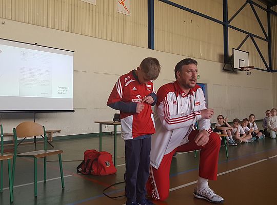 Wybitny siatkarz spotkał się z lęborskimi uczniami 23746