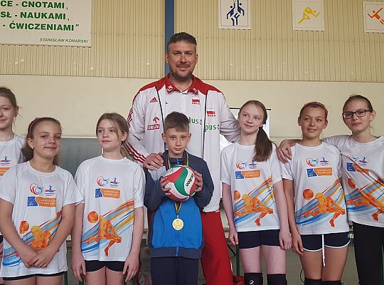 Wybitny siatkarz spotkał się z lęborskimi uczniami 23749