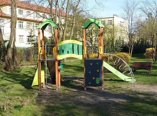 „Zestaw zbójników” przy SP1 23882