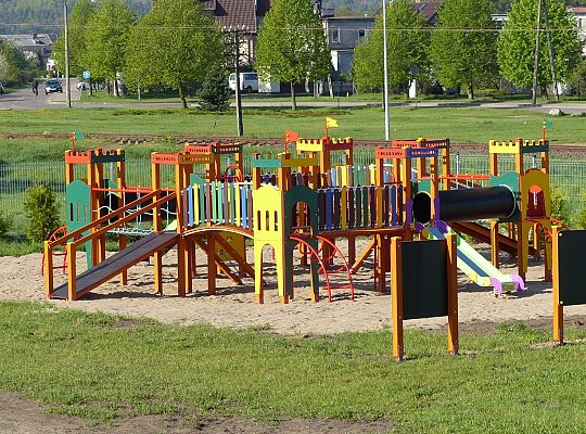 Nowy plac zabaw przy Przedszkolu nr 9 24195