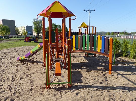 Nowy plac zabaw przy Przedszkolu nr 9 24200