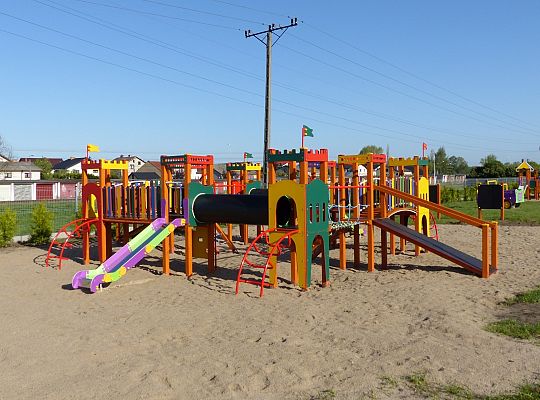 Nowy plac zabaw przy Przedszkolu nr 9 24213