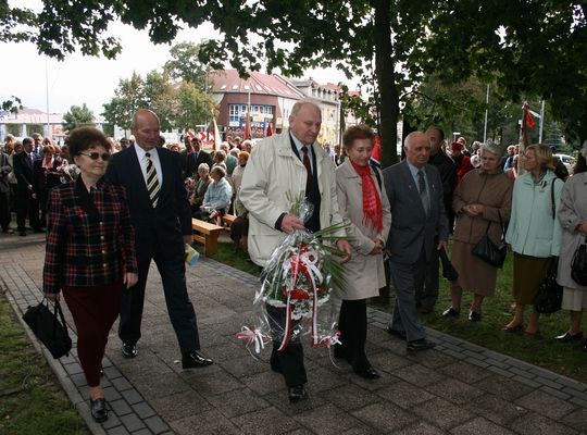 Zapłonęły znicze dla tych, którzy nie wrócili z 907
