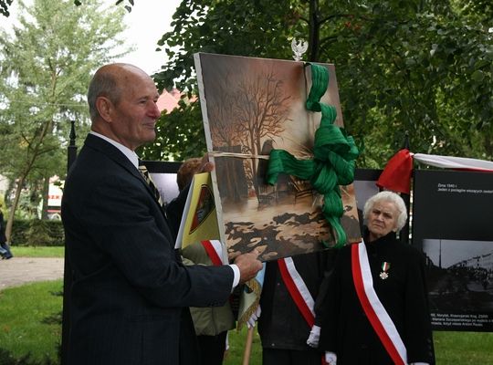 Zapłonęły znicze dla tych, którzy nie wrócili z 906