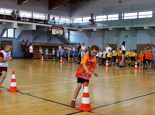 Konkurs Sportowy dla Szkół Podstawowych „Kto z nas 25188