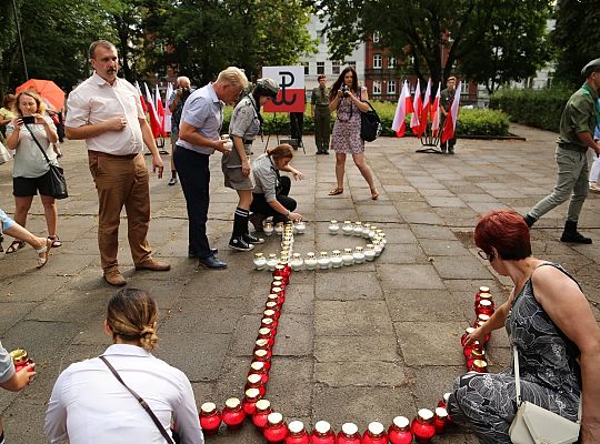 Pamiętamy. 74. Rocznica wybuchu Powstania 26152