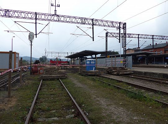 Kopią tunel pod torami kolejowymi 26617