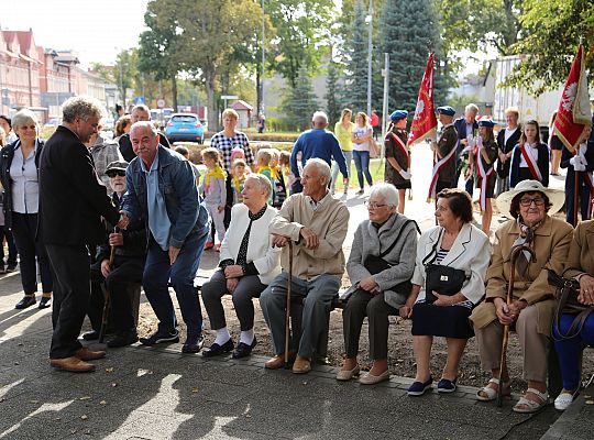 Dzień Sybiraka. Kwiaty i znicze pod Pomnikiem 26714