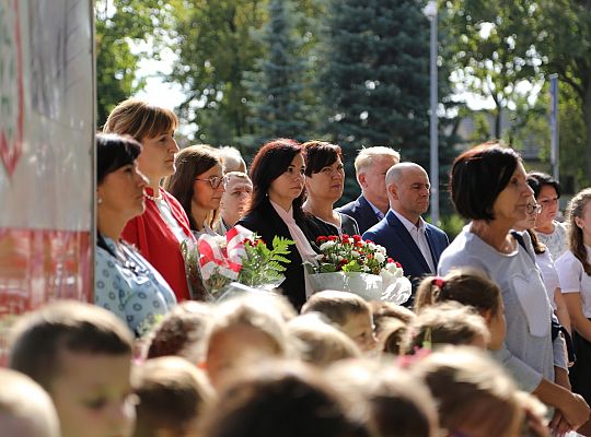 Dzień Sybiraka. Kwiaty i znicze pod Pomnikiem 26721