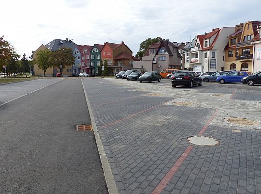 Parking, kanalizacja deszczowa i kolektory. Finał 26831