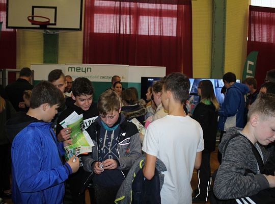 Powiatowe Targi Edukacyjne w PCE 27271