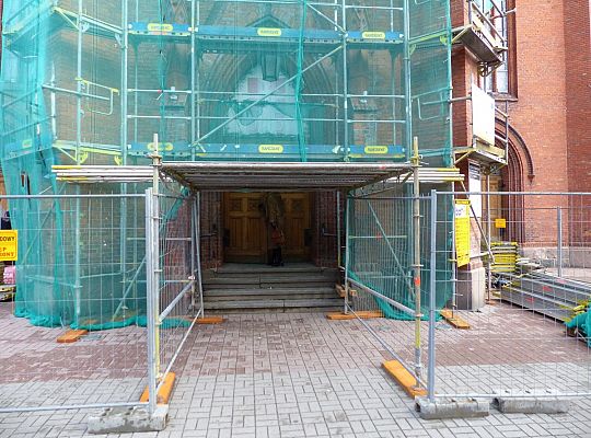 Ruszył remont wieży kościoła NMP Królowej Polski 27276