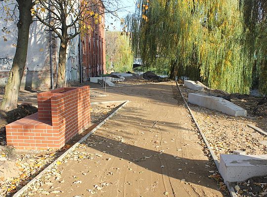 Skwer przy Przymurnej. Budowa zgodnie z planem 27342