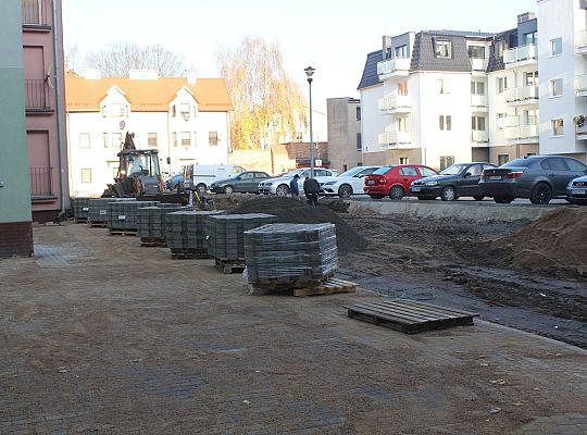 Powstaje parking na zapleczu ulicy Orzeszkowej 27358