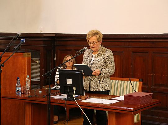 I sesja Rady Miejskiej – Burmistrz i Radni złożyli 27810
