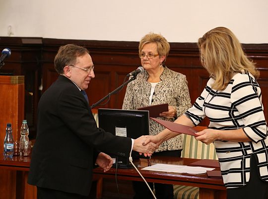 I sesja Rady Miejskiej – Burmistrz i Radni złożyli 27819