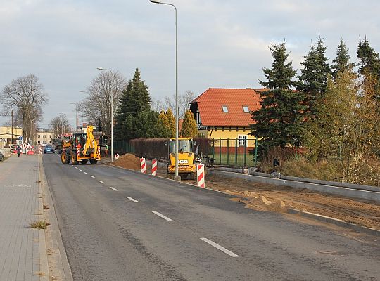 Przy Żeromskiego powstaje parking na 49 pojazdów 27876