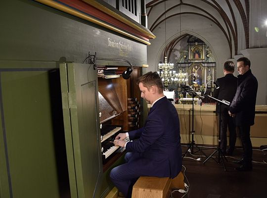 Po renowacji organy zabrzmiały koncertowo 27917