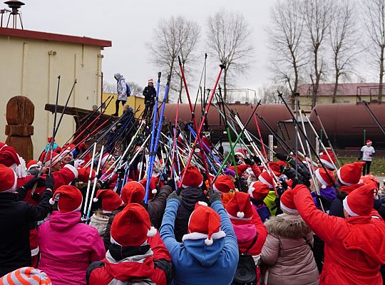 Mikołaje maszerowały z kijkami 28032