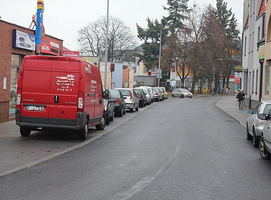 Koniec remontu na Węgrzynowicza. Nowe parkingi i 28051