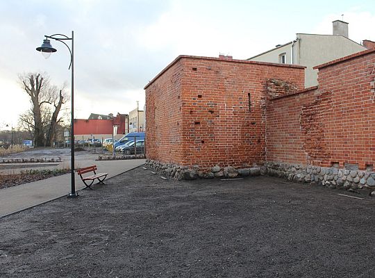 Skwer przy Przymurnej. Zabawa i wypoczynek 28079