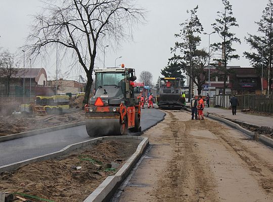 Węzeł Przesiadkowy w budowie. Walce drogowe na 28143