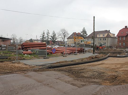 Węzeł Przesiadkowy w budowie. Walce drogowe na 28146