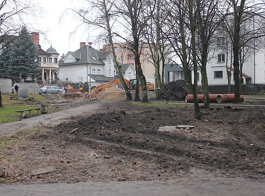 Wykopy w Parku im. Kaczyńskich i na Boh. Monte 28298