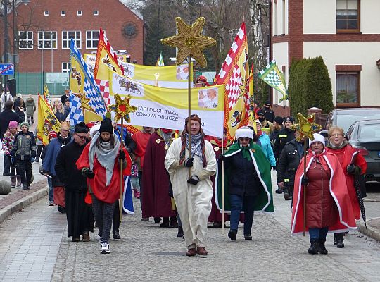 Orszak Trzech Króli przeszedł przez miasto 28395