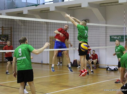 5 kolejka Amatorskiej Ligi Siatkówki w Lęborku 28772